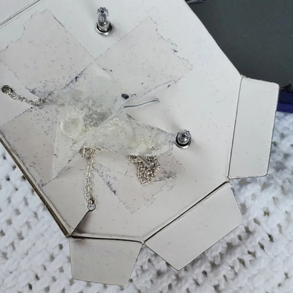 Butterfly Earrings and Necklace Set NWT - Picture 5 of 9